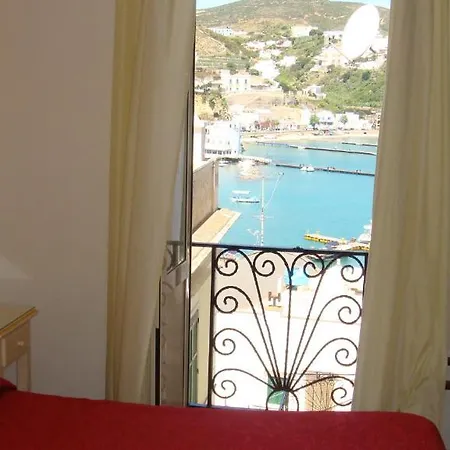 Hotel Del Capitano-3